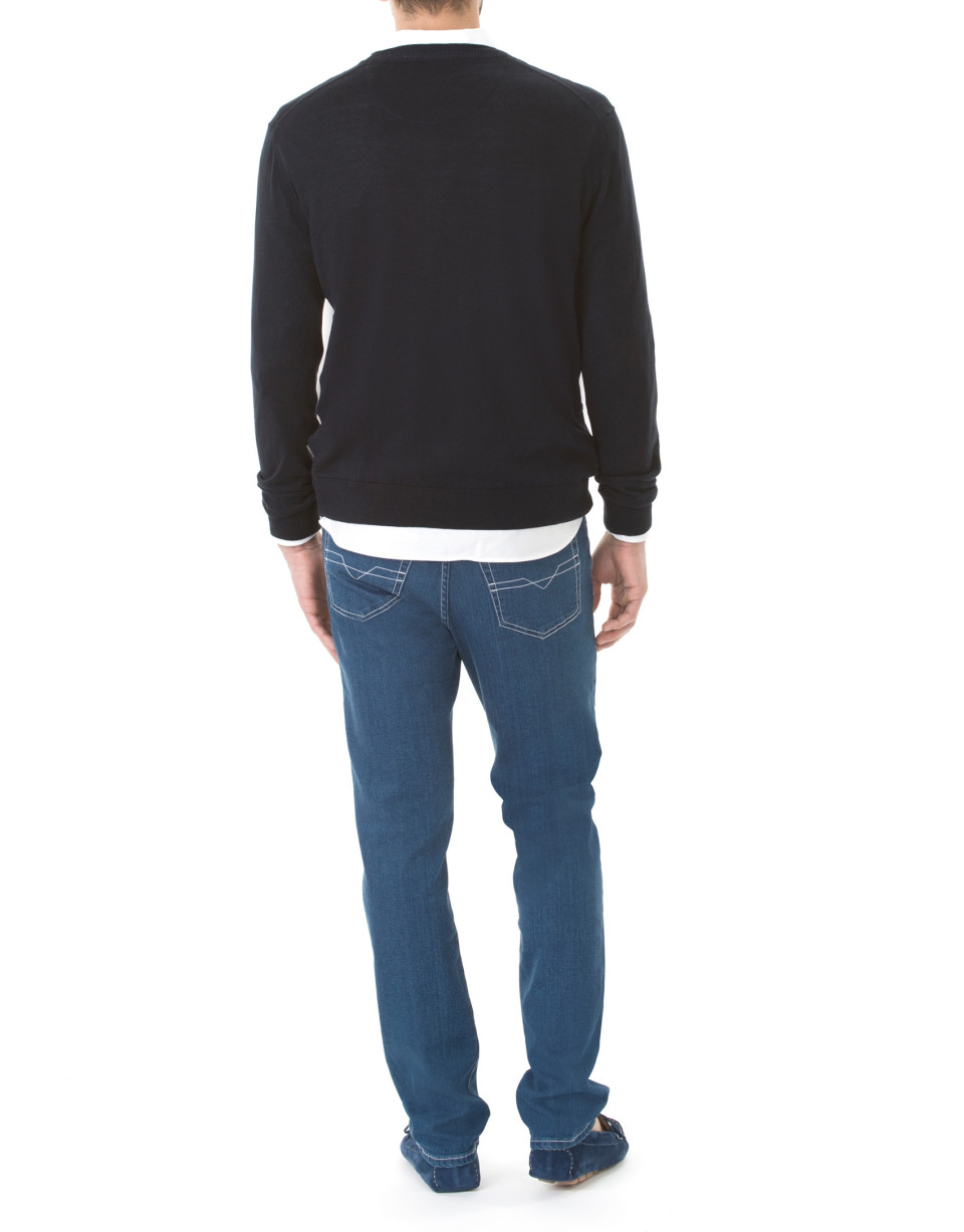 Navy blue jacquard V-neck  sweater