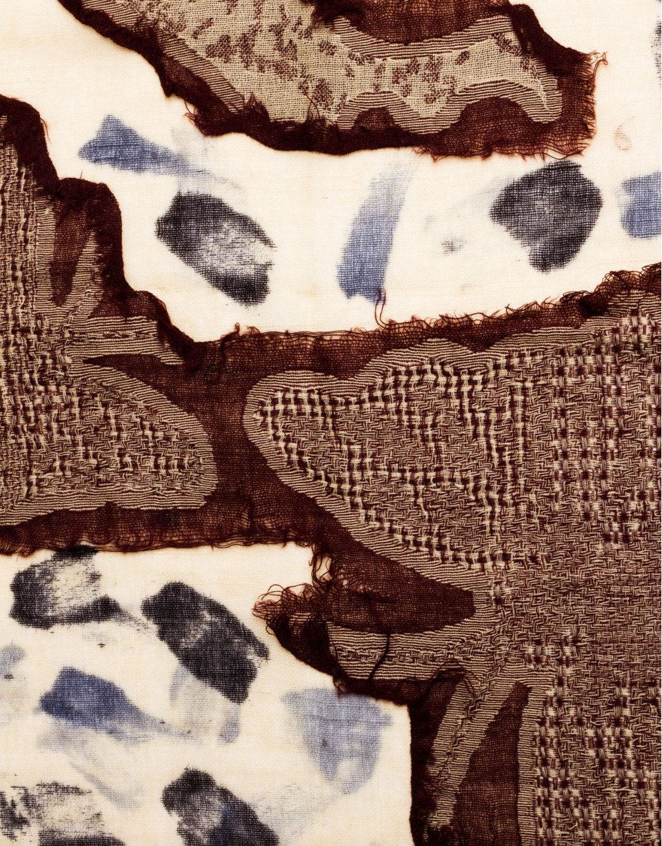 Print ethnic shawl in beige