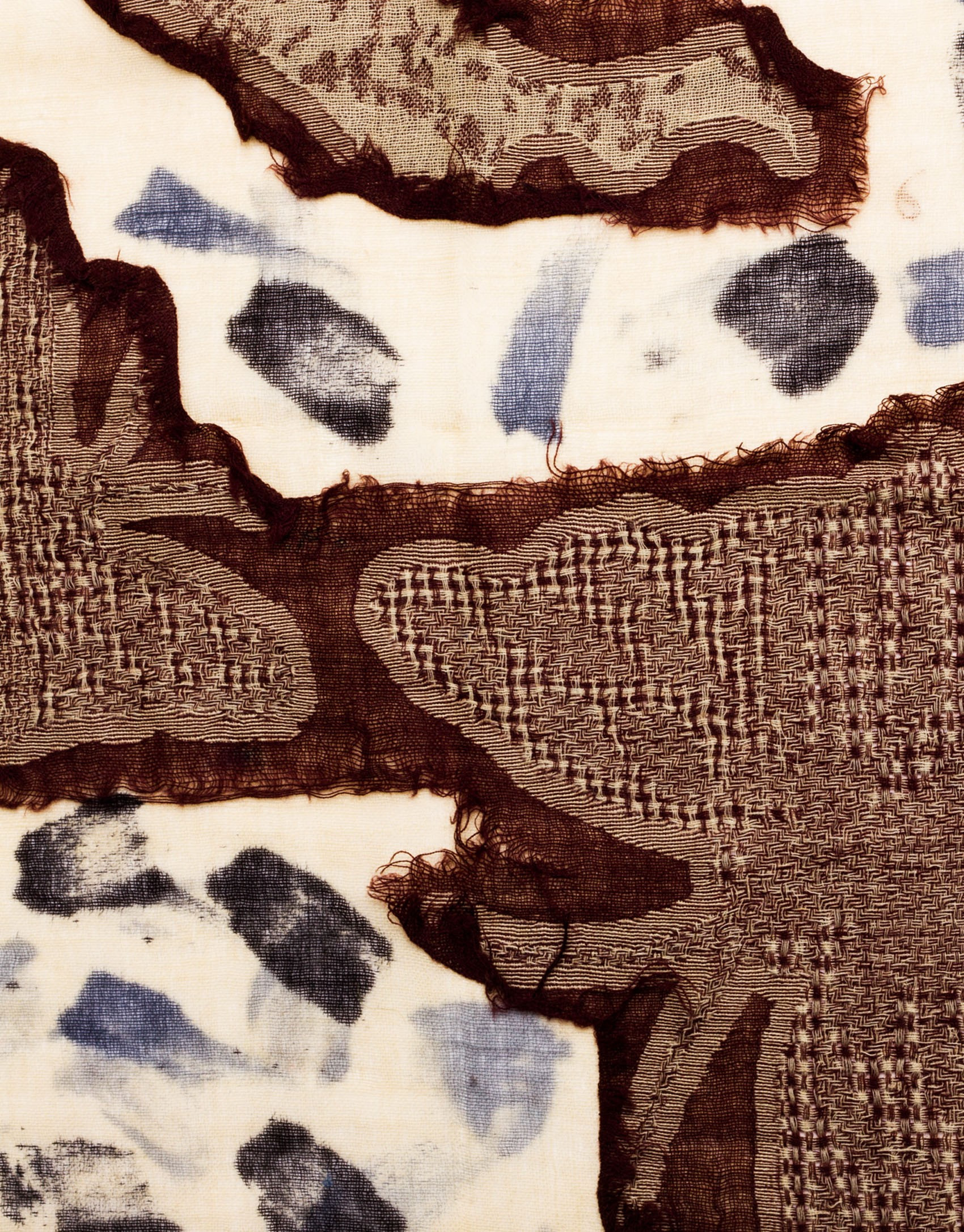 Print ethnic shawl in beige