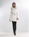 Plumífero largo beige cuello mapache