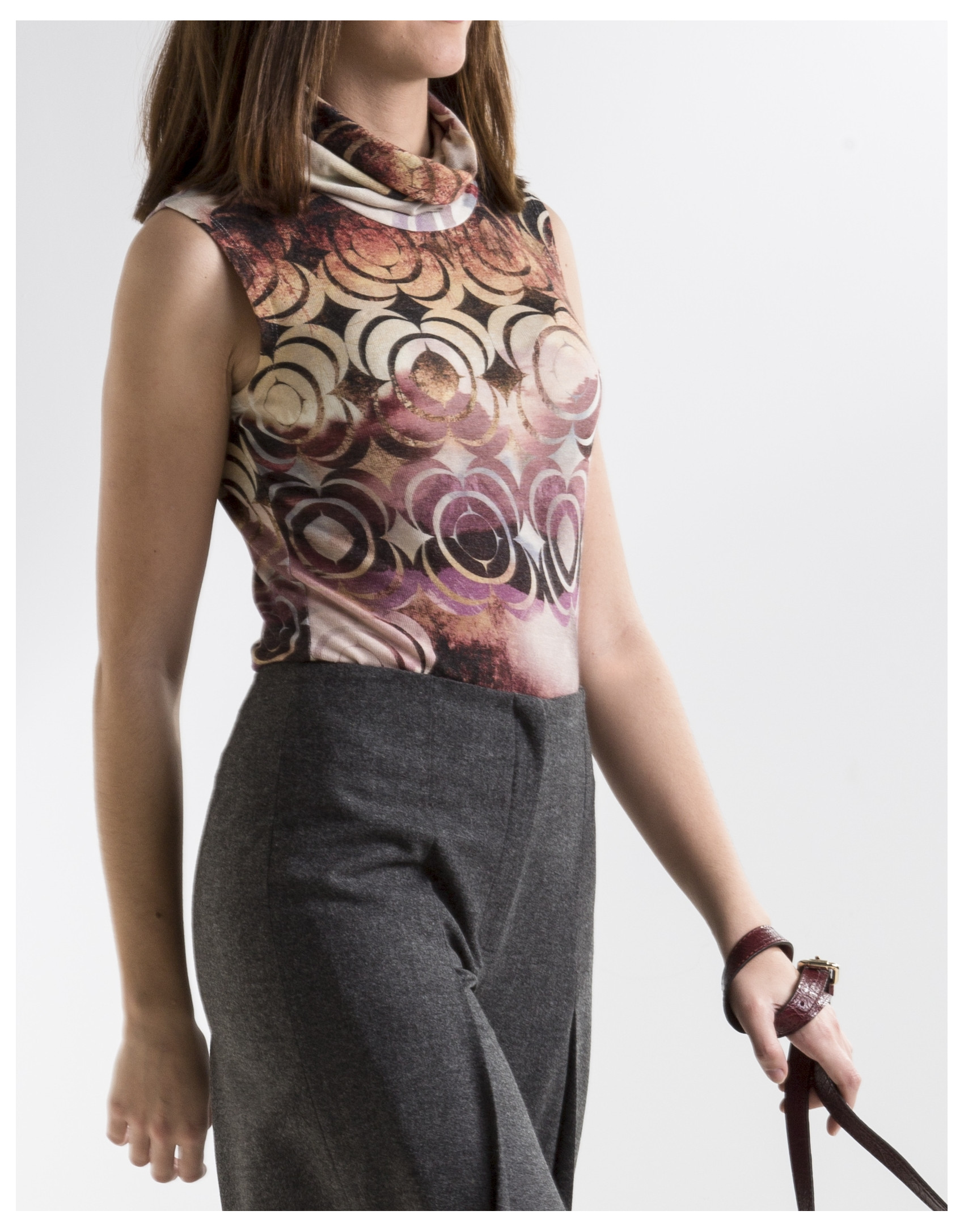Blusa cuello chimenea
