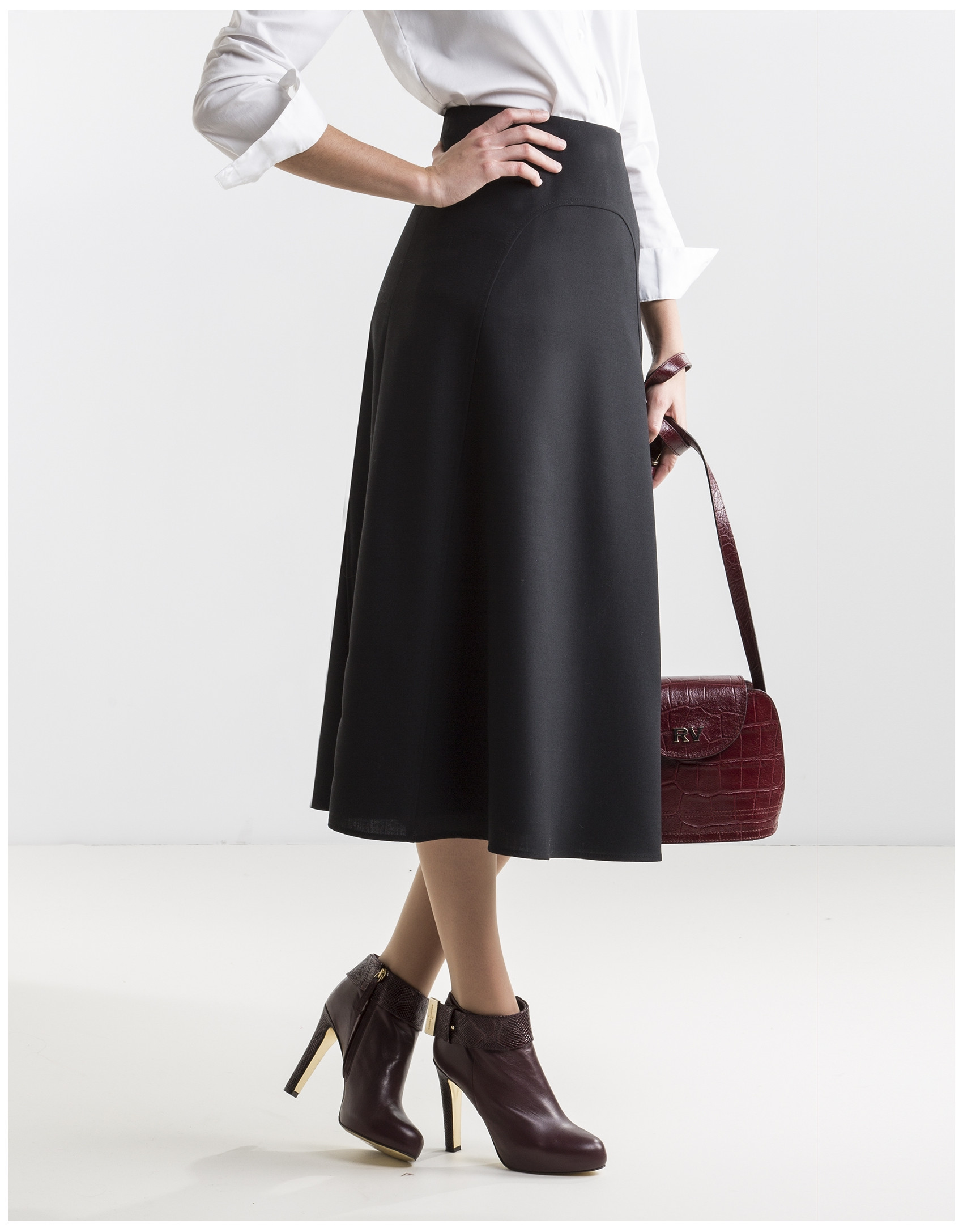 Falda midi negra