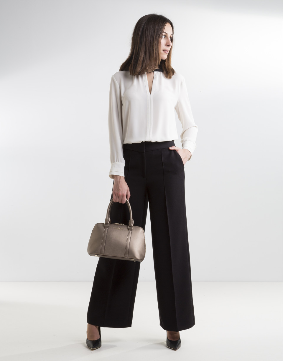 Pantalón capri negro