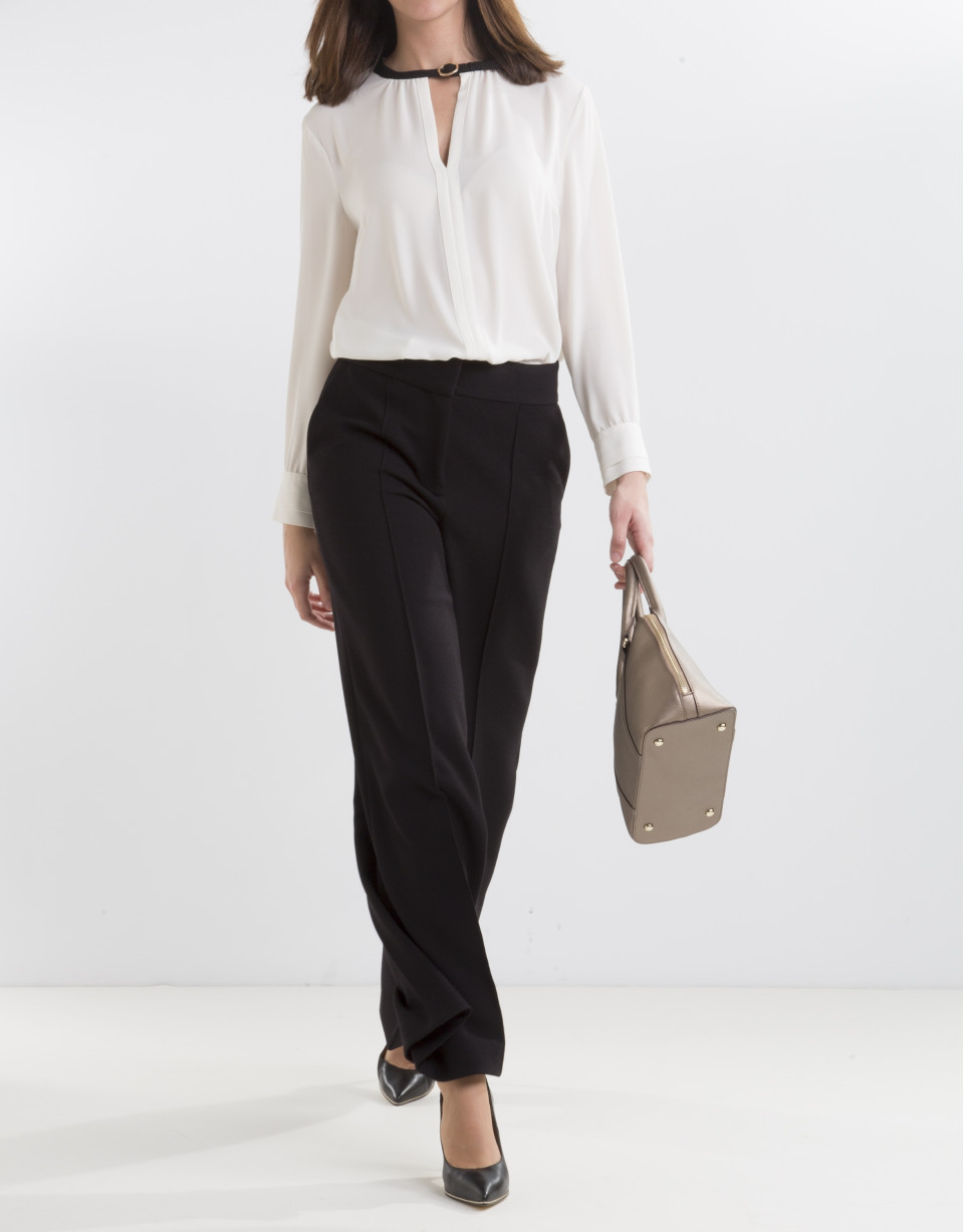 Pantalón capri negro