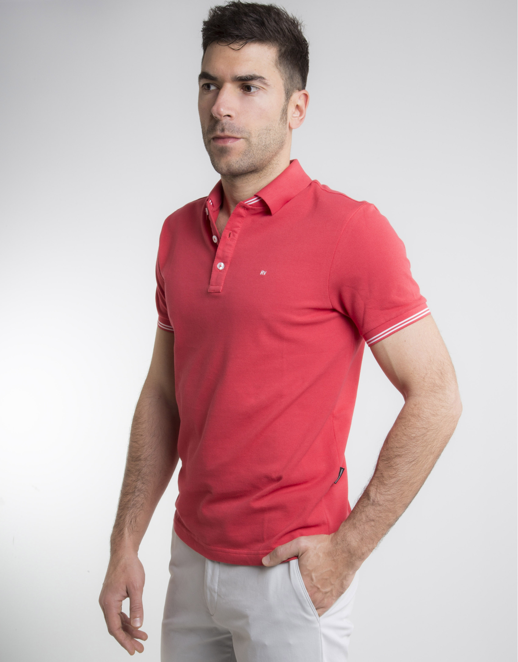 Polo piqué rojo contraste