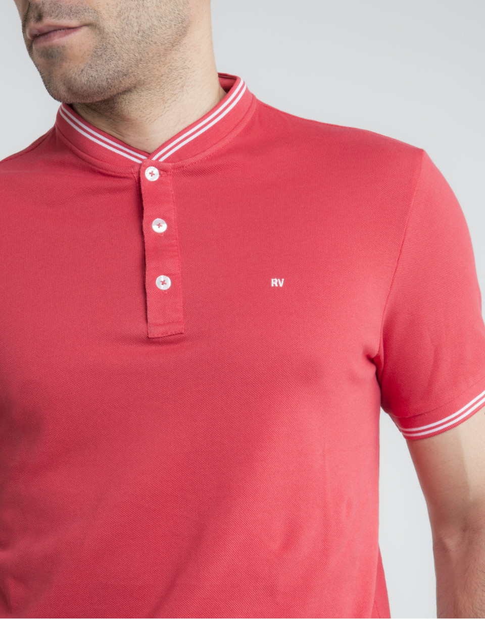 Contrasting red pique polo