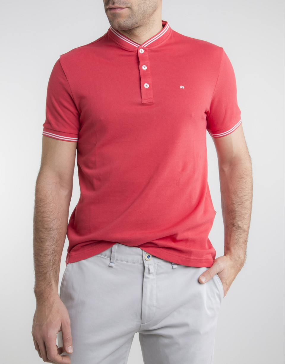 Contrasting red pique polo