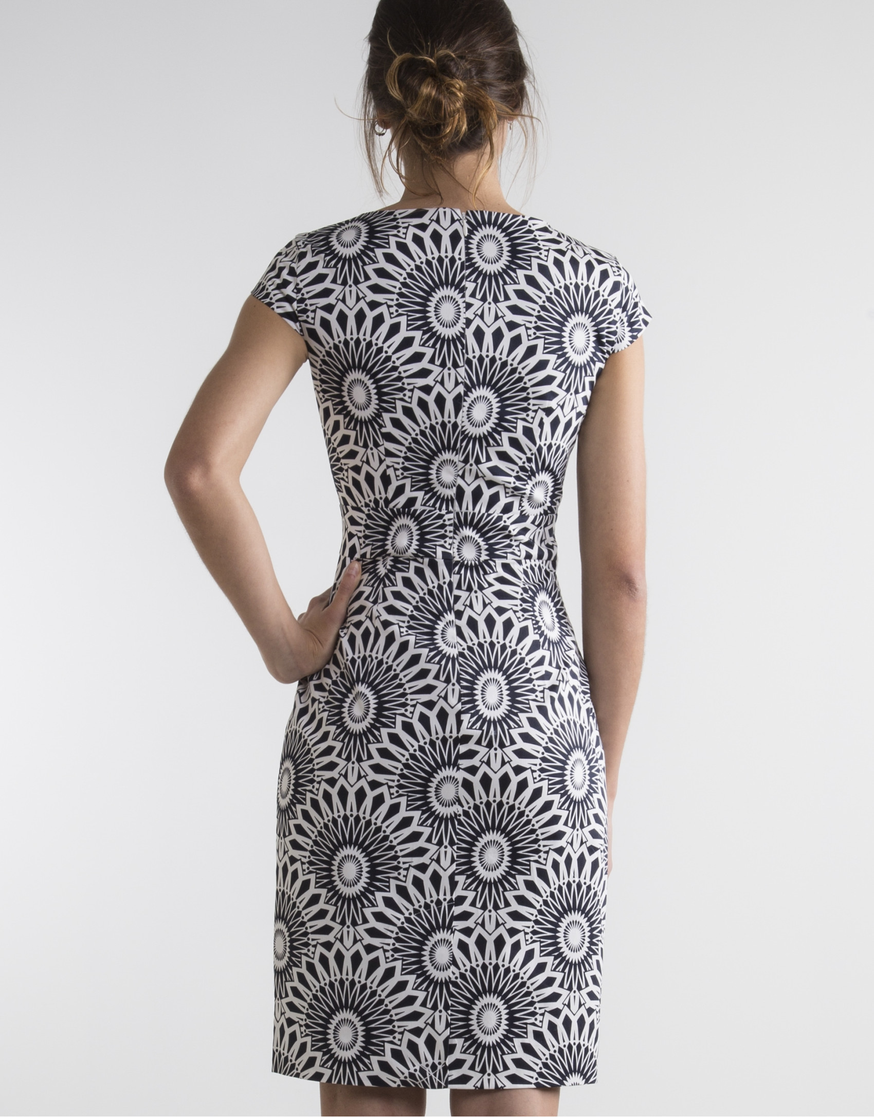 Vestido recto estampado blanco/azul