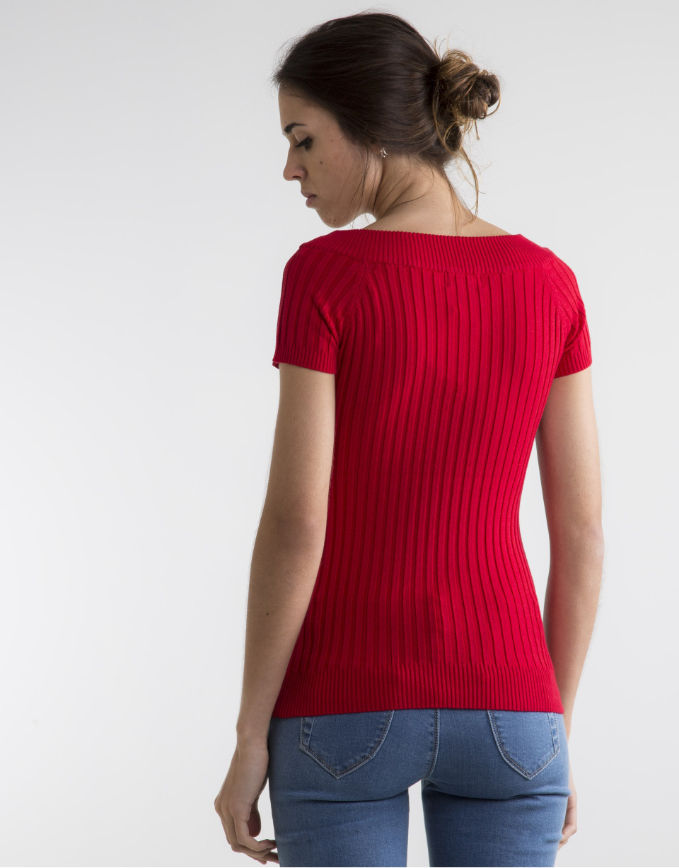 Red ribbed sweater