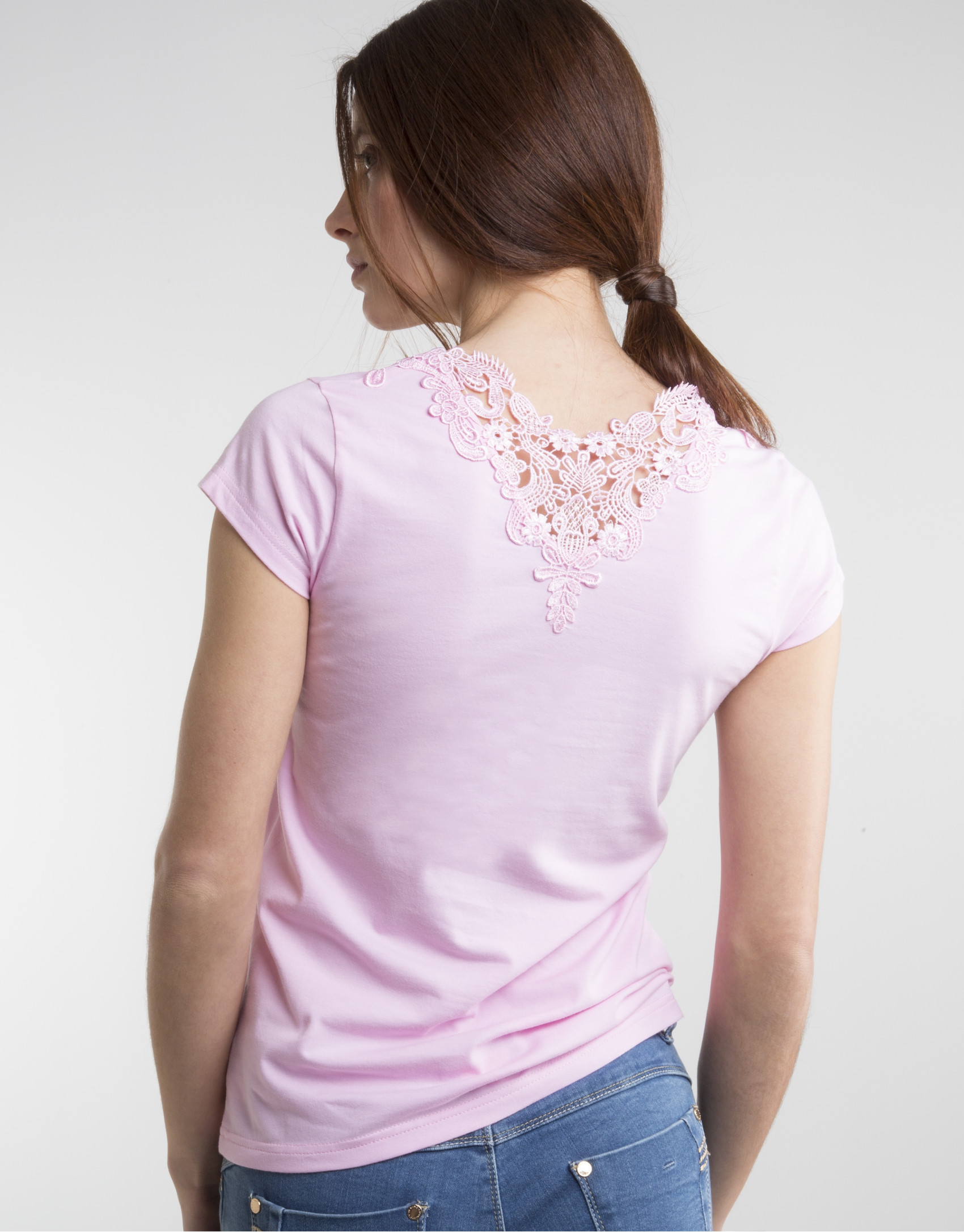 Camiseta crochet rosa