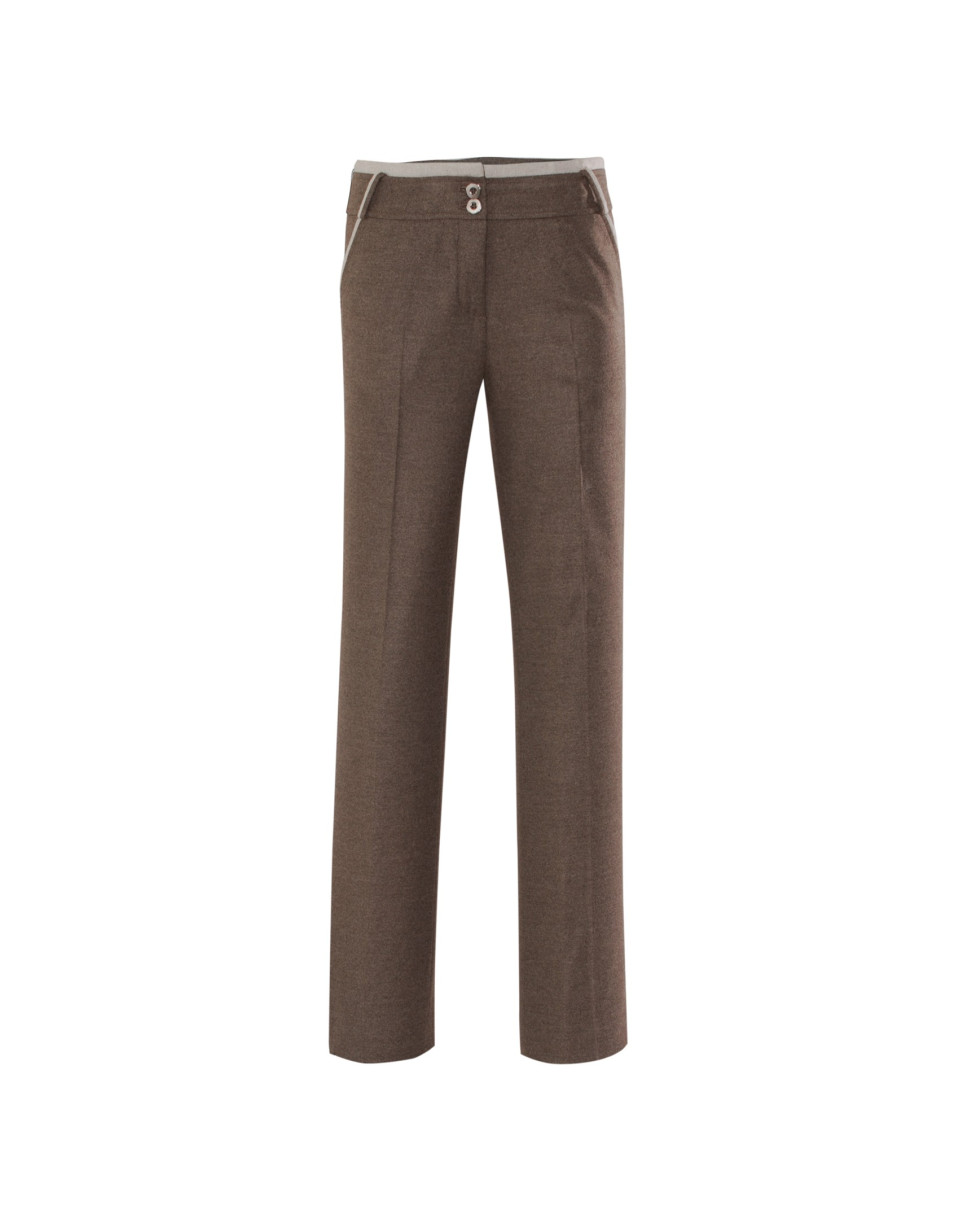 Pantalón marrón con vivos en contraste