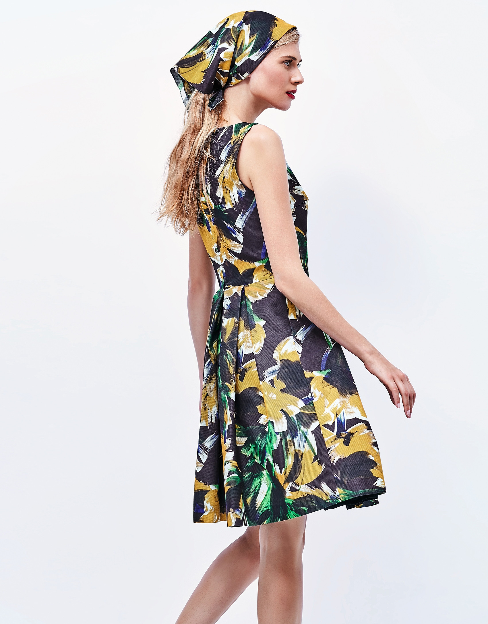 Vestido vuelo estampado verde