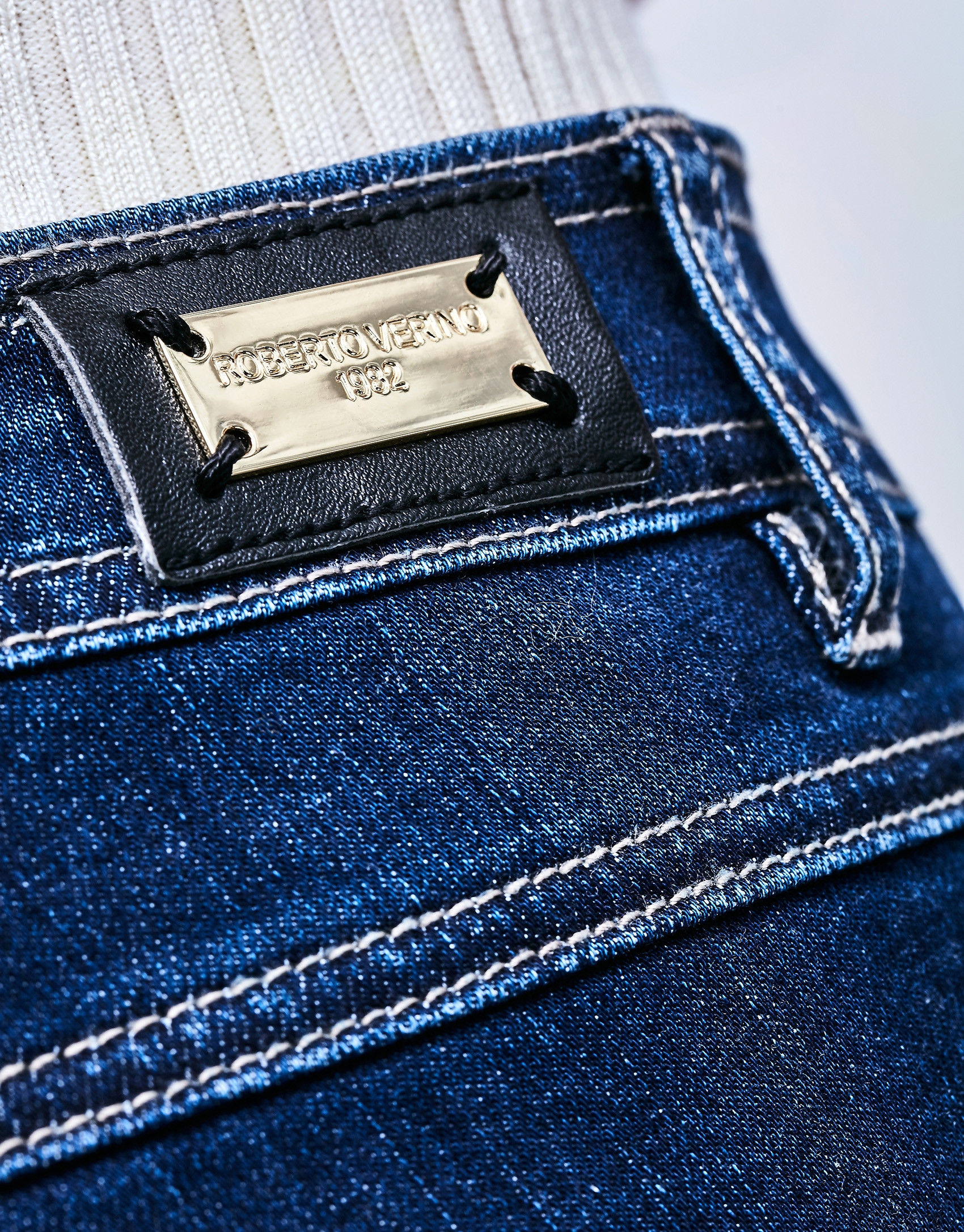 High-waisted, cigarette denims