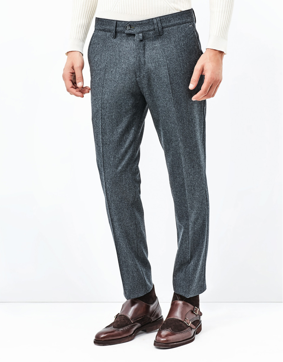 Pantalón franela gris