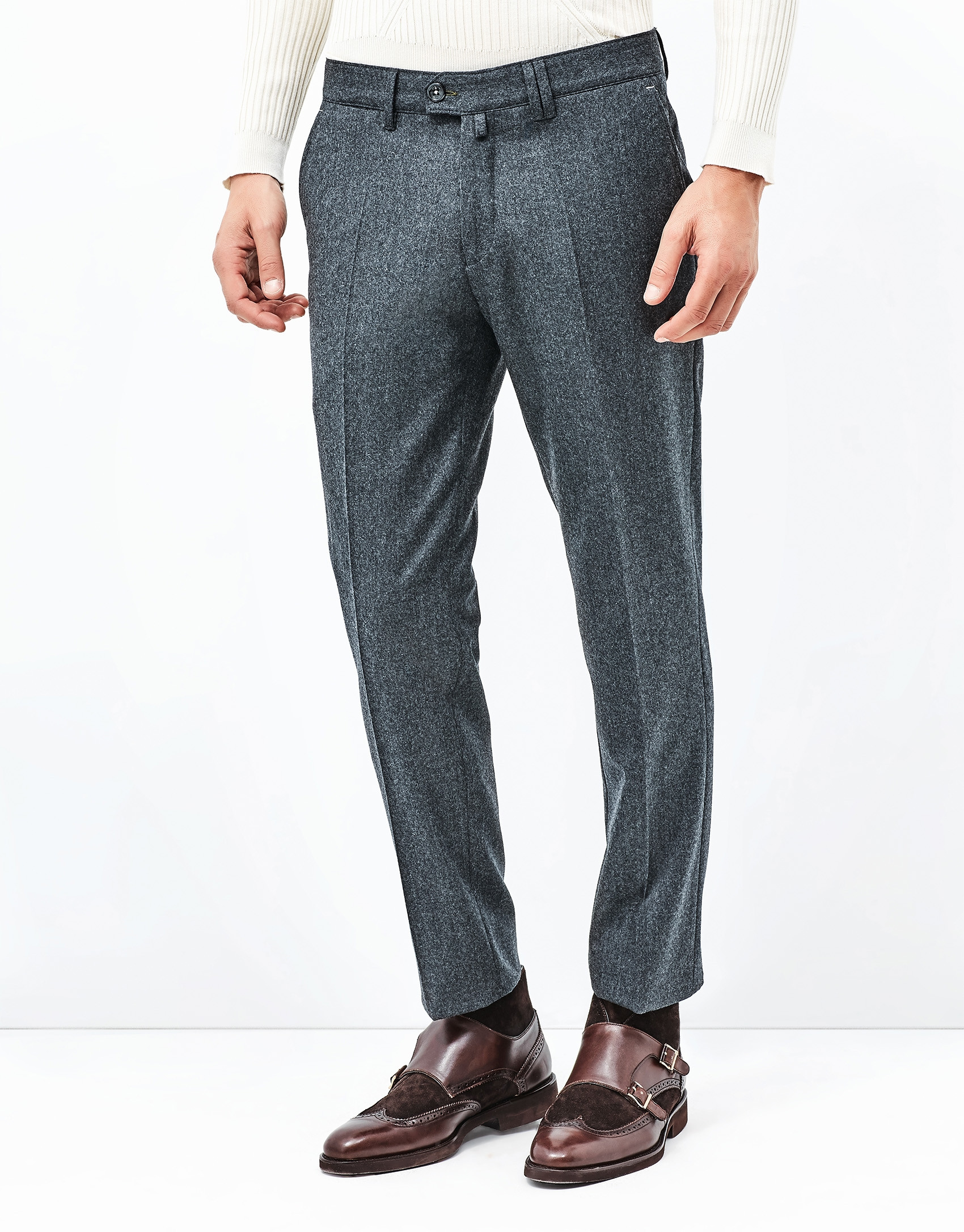Pantalón franela gris