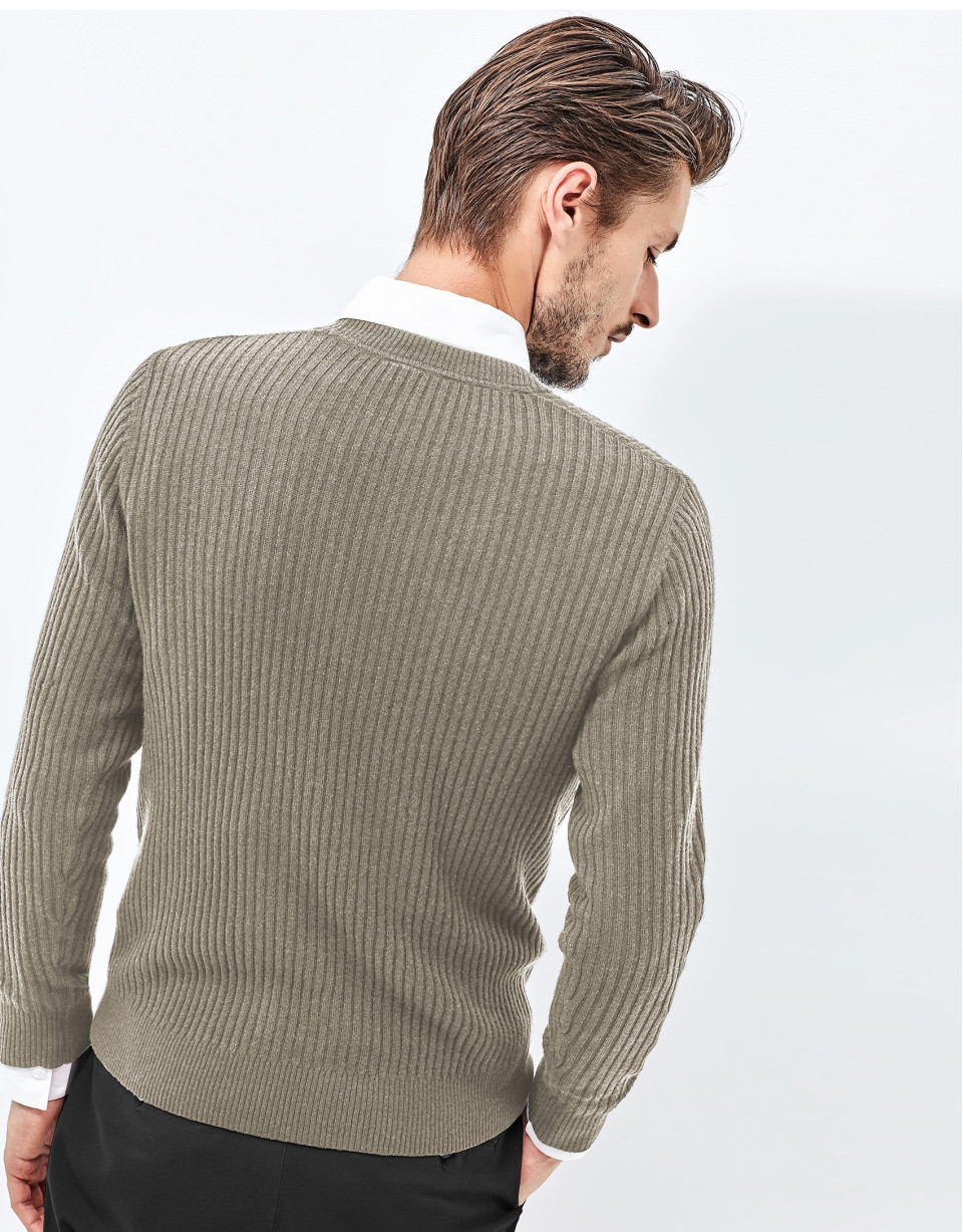 Brown cashmere sweater
