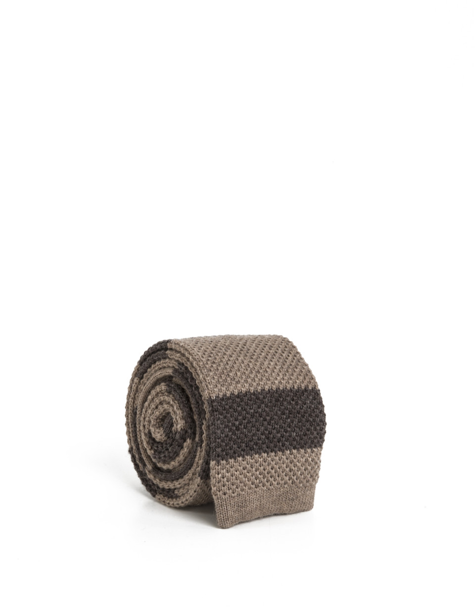 Camel knit tie