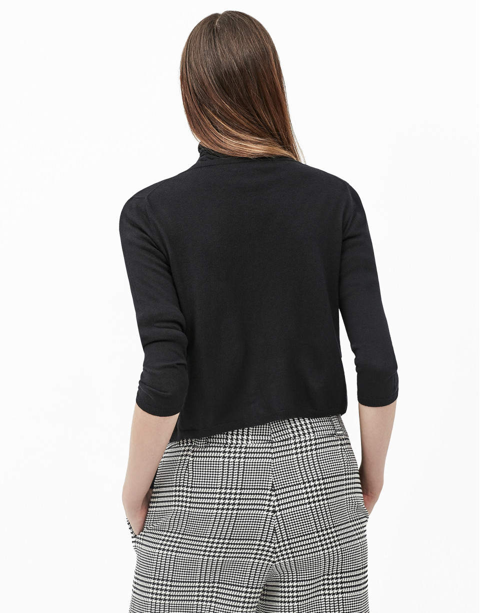 Chaqueta punto corta negra