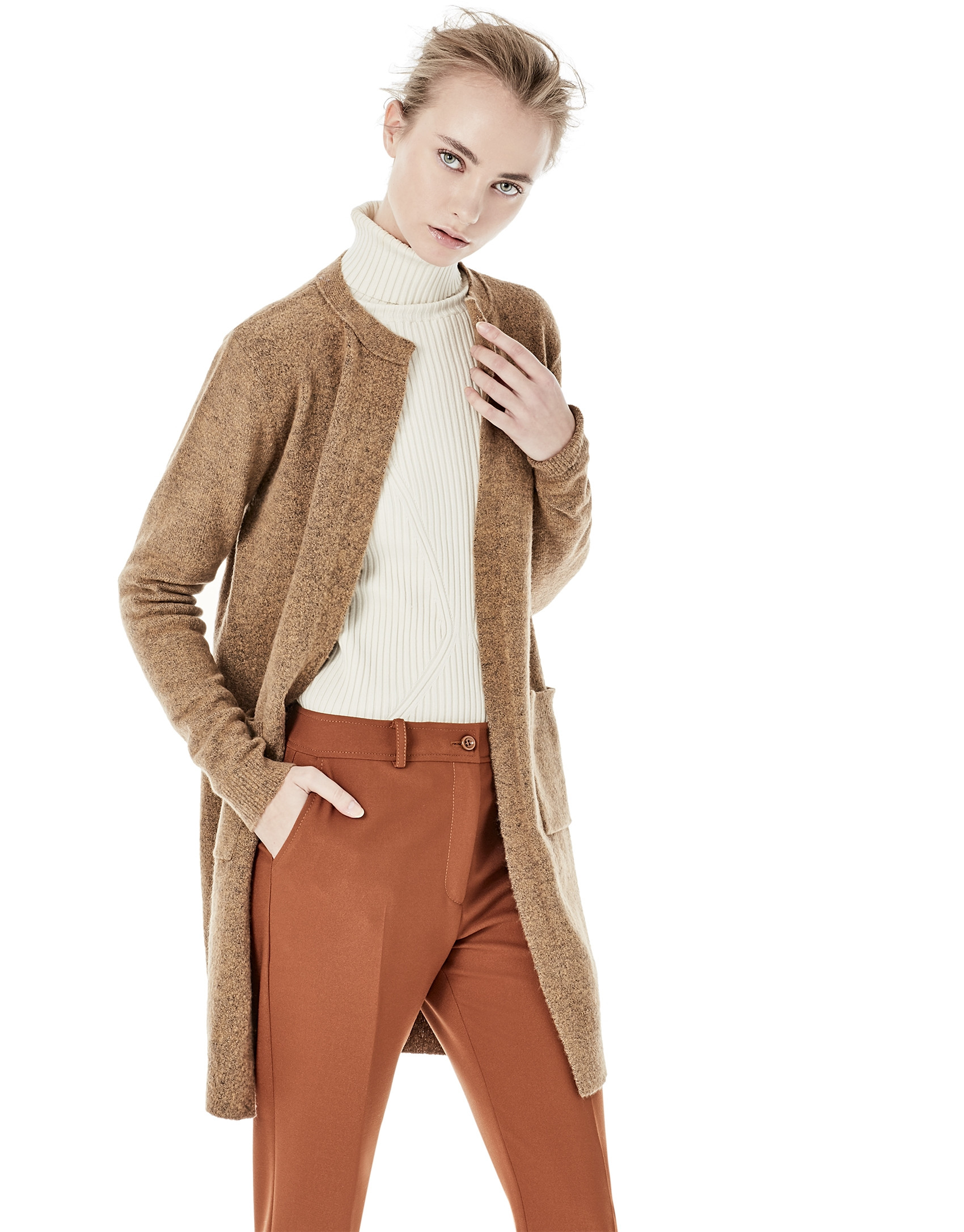 Chaqueta larga bolsillos beige