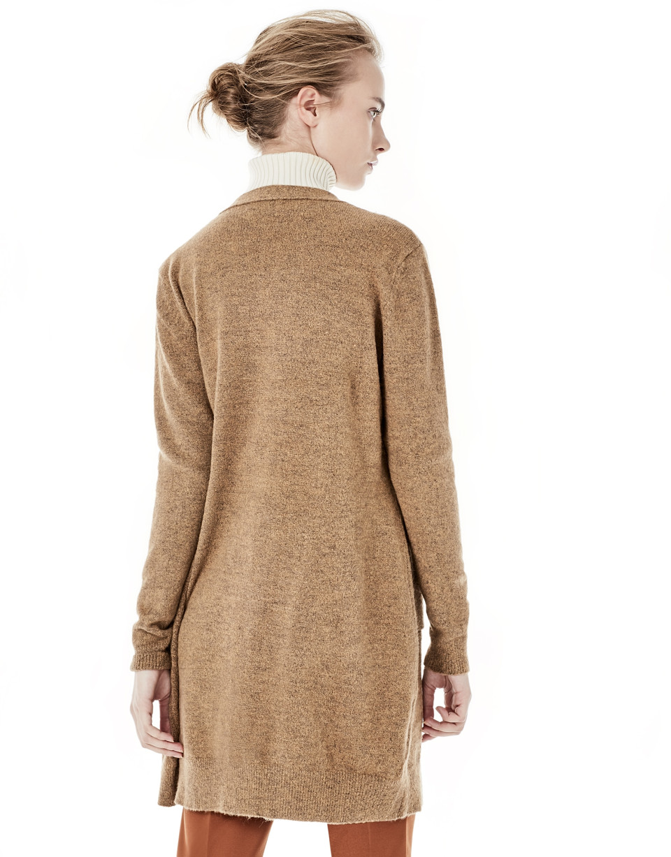 Chaqueta larga bolsillos beige
