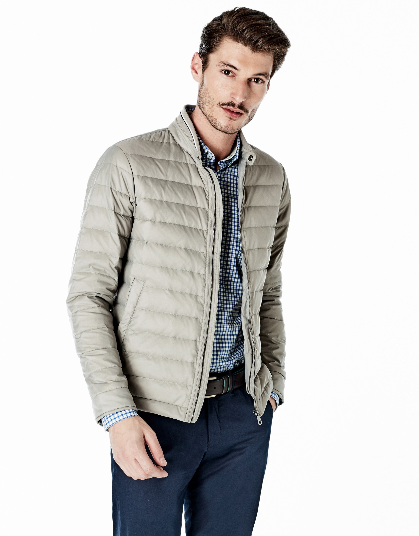 Beige quilted windbreaker