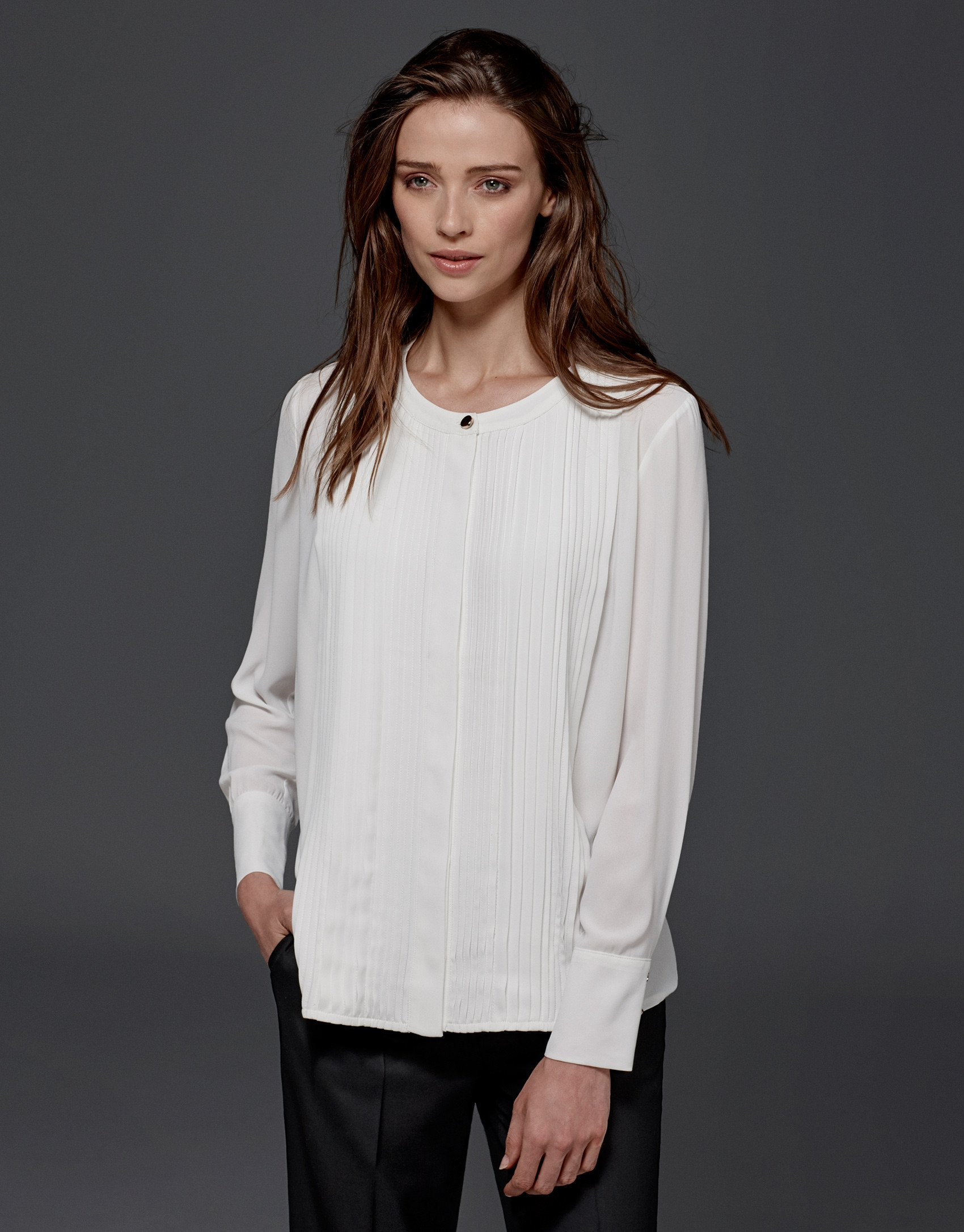Blusa jaretas crudo