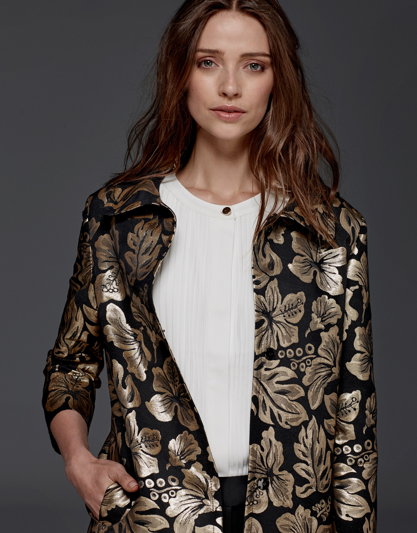 Blusa jaretas crudo