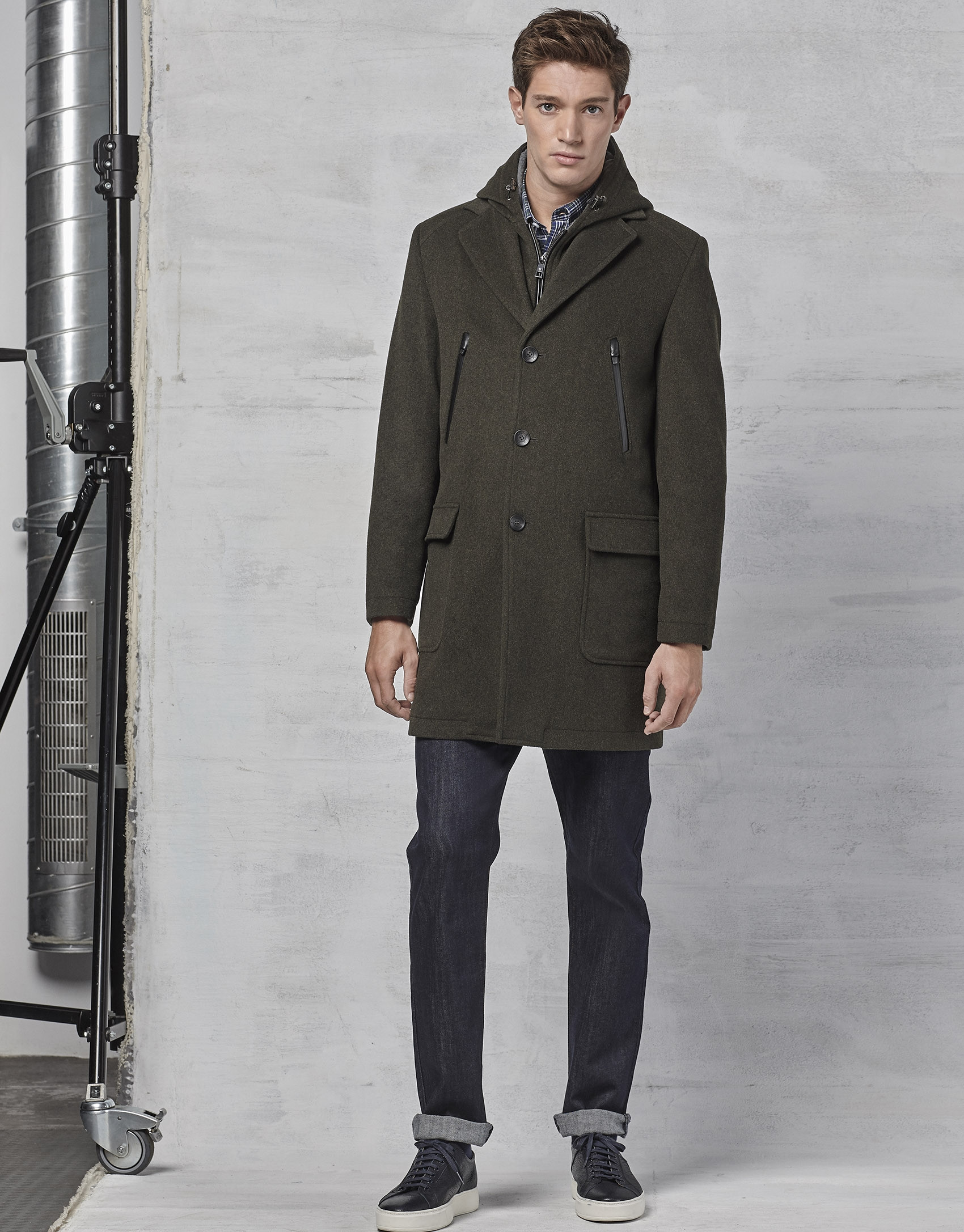 Khaki coat with yoke and removable hood