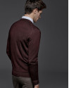 Maroon dyed sweater with square collar