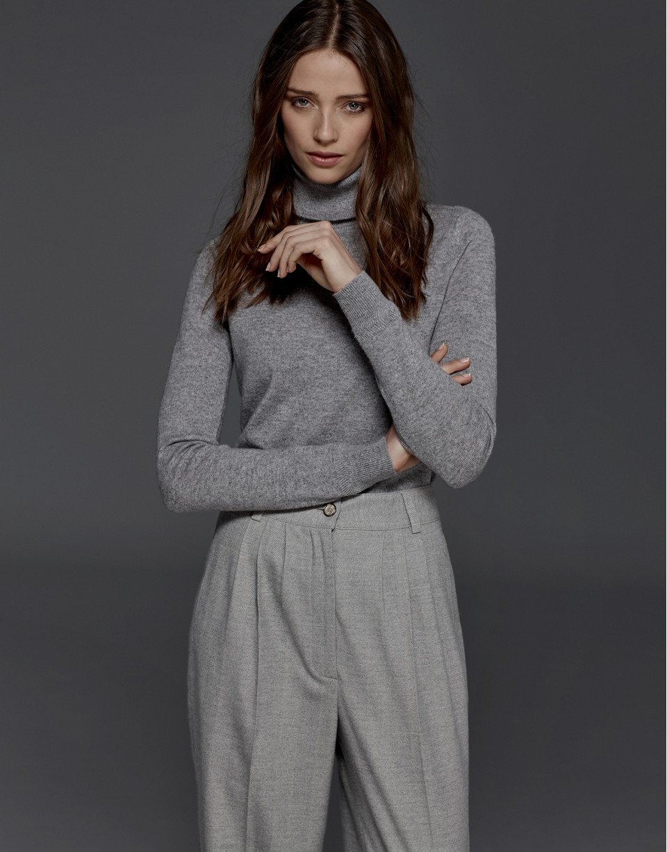 Beige herringbone pants with darts
