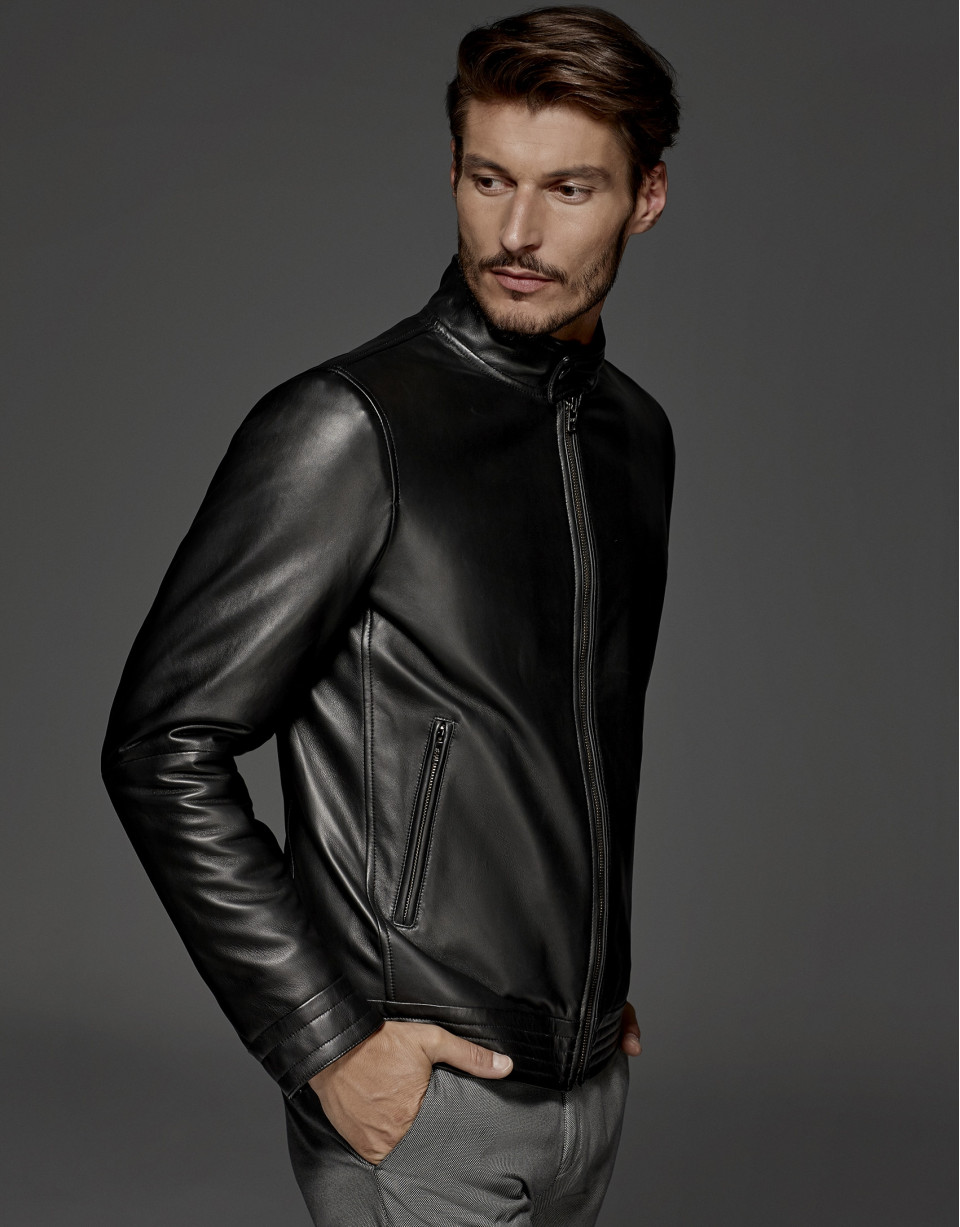 Black windbreaker with Mao collar