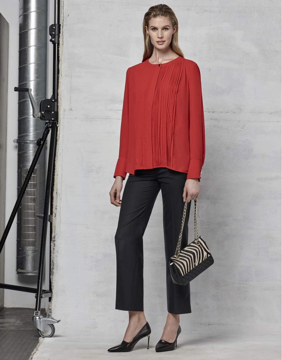 Blusa jaretas roja