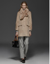 Beige retro coat with fur collar