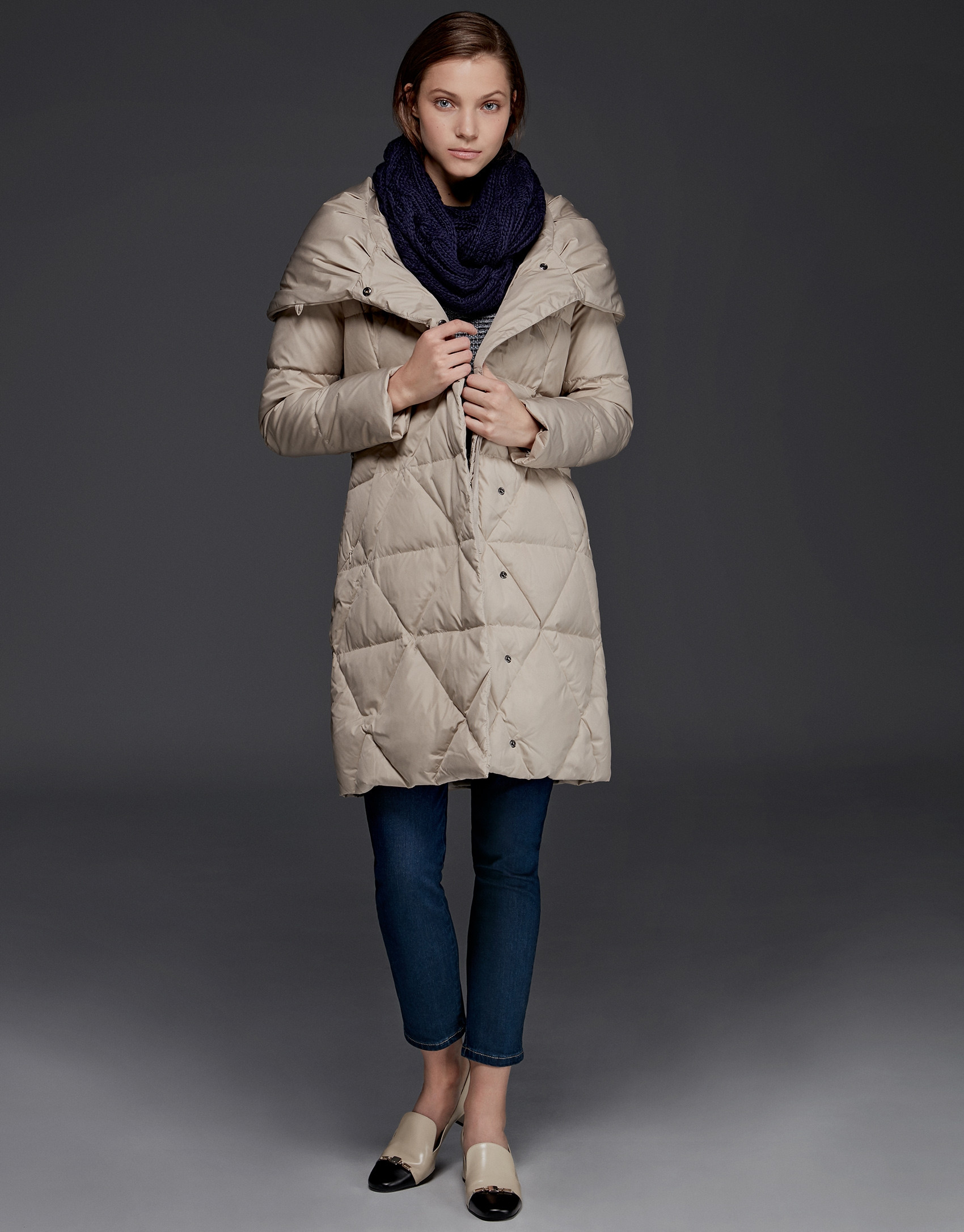 Long navy beige quilted ski jacket