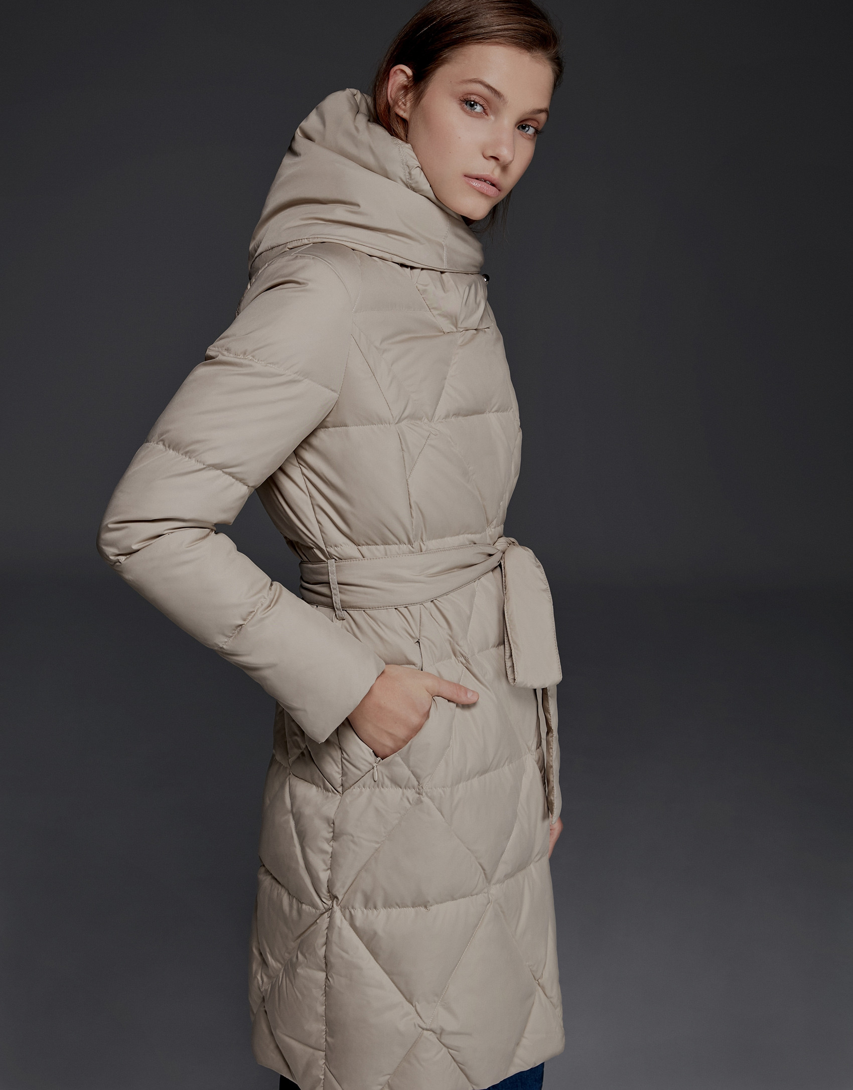 Long navy beige quilted ski jacket