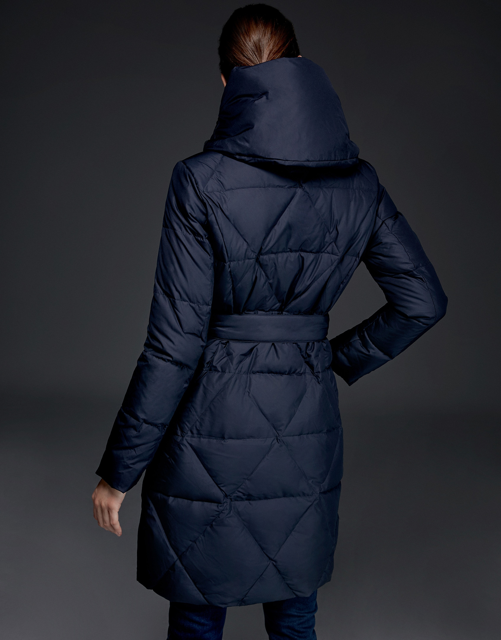 Long navy blue quilted ski jacket