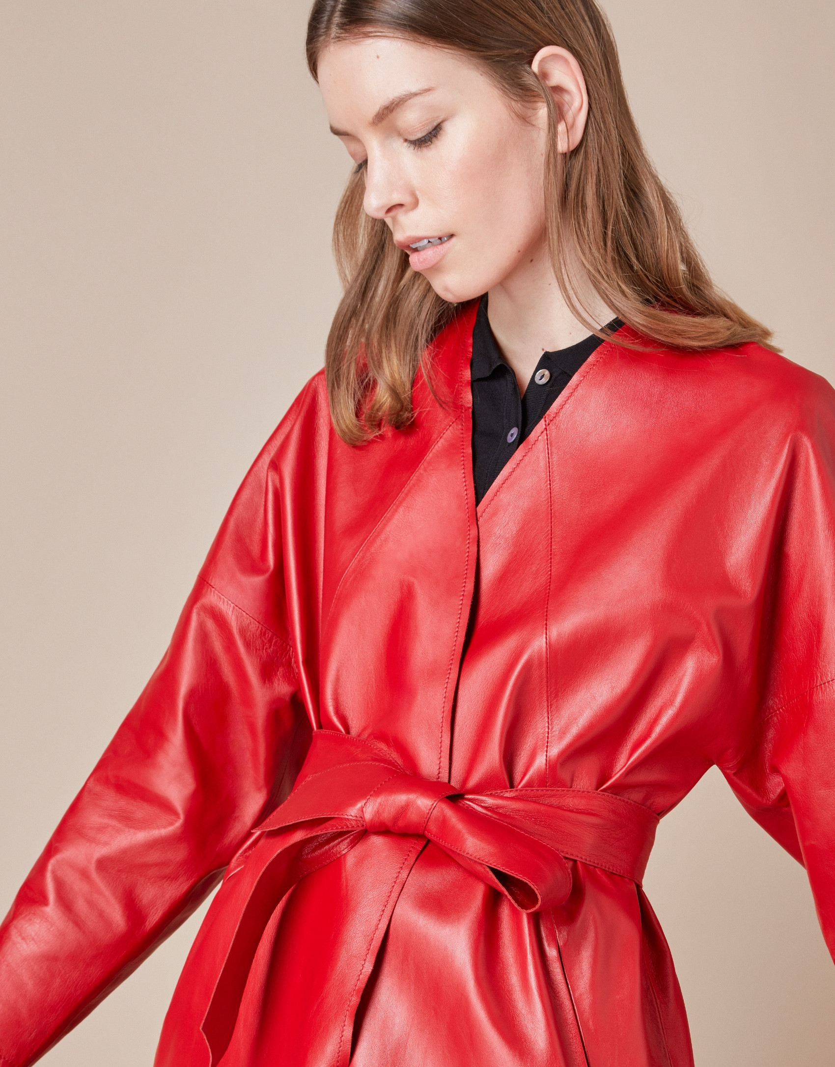 Abrigo napa rojo cruzado