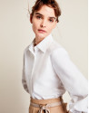 Camisa blanca mangas parche