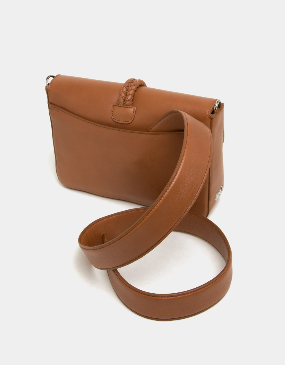 Bolso cartera Joyce color cuero cierre cordón