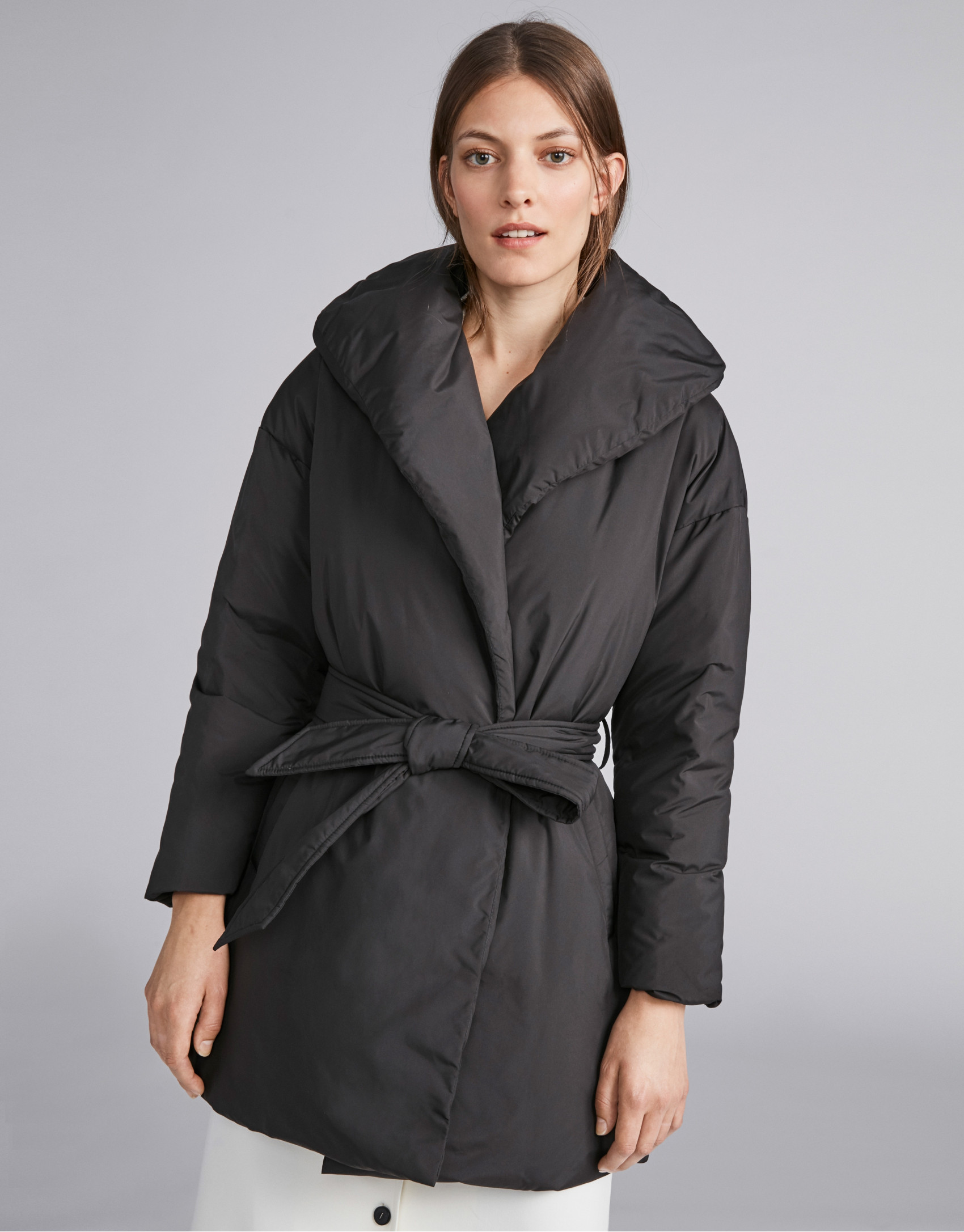Black oversize ski jacket