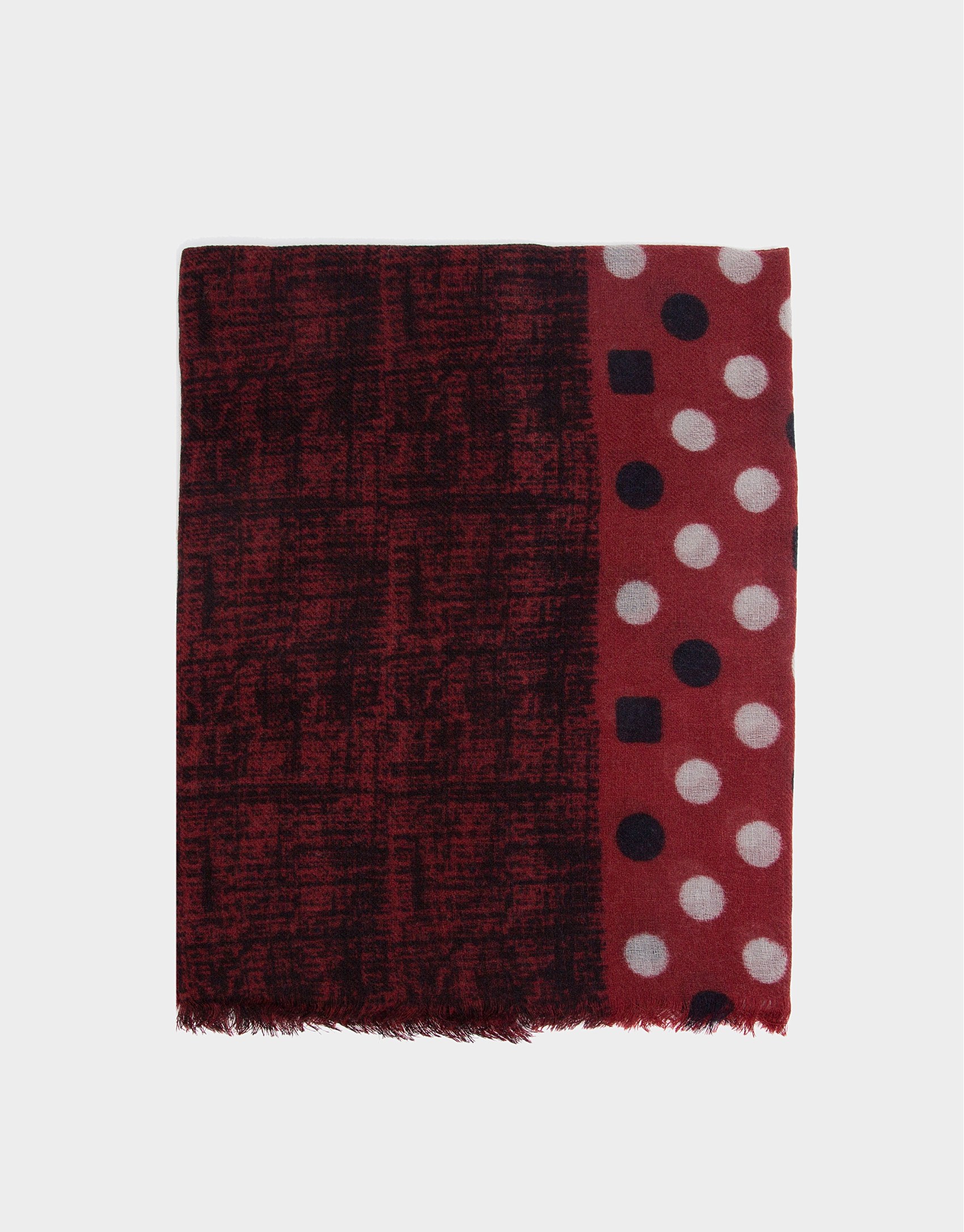 Fular con doble estampado de color rojo
