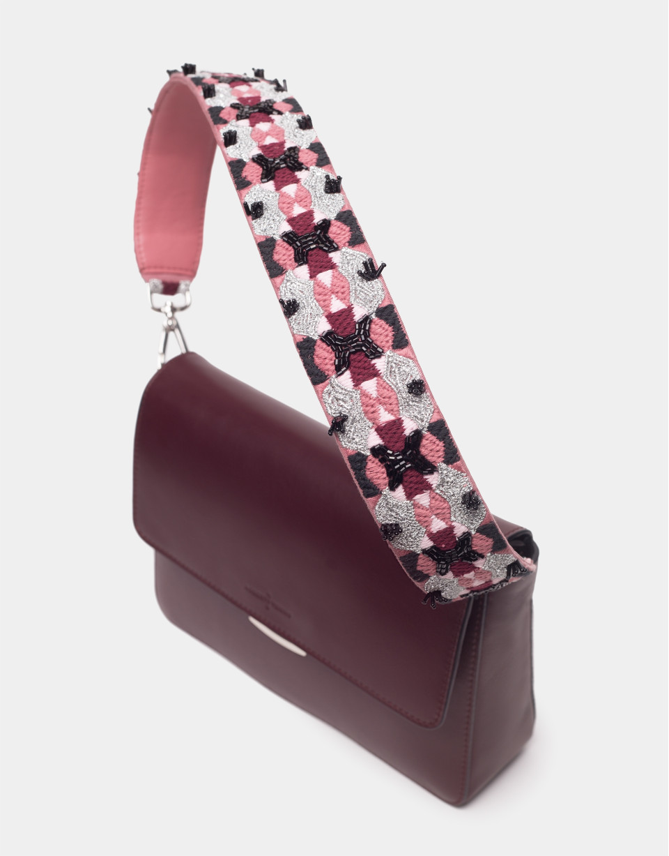Bolso Joyce asa bordada rojo