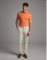 Pantalón chino beige claro