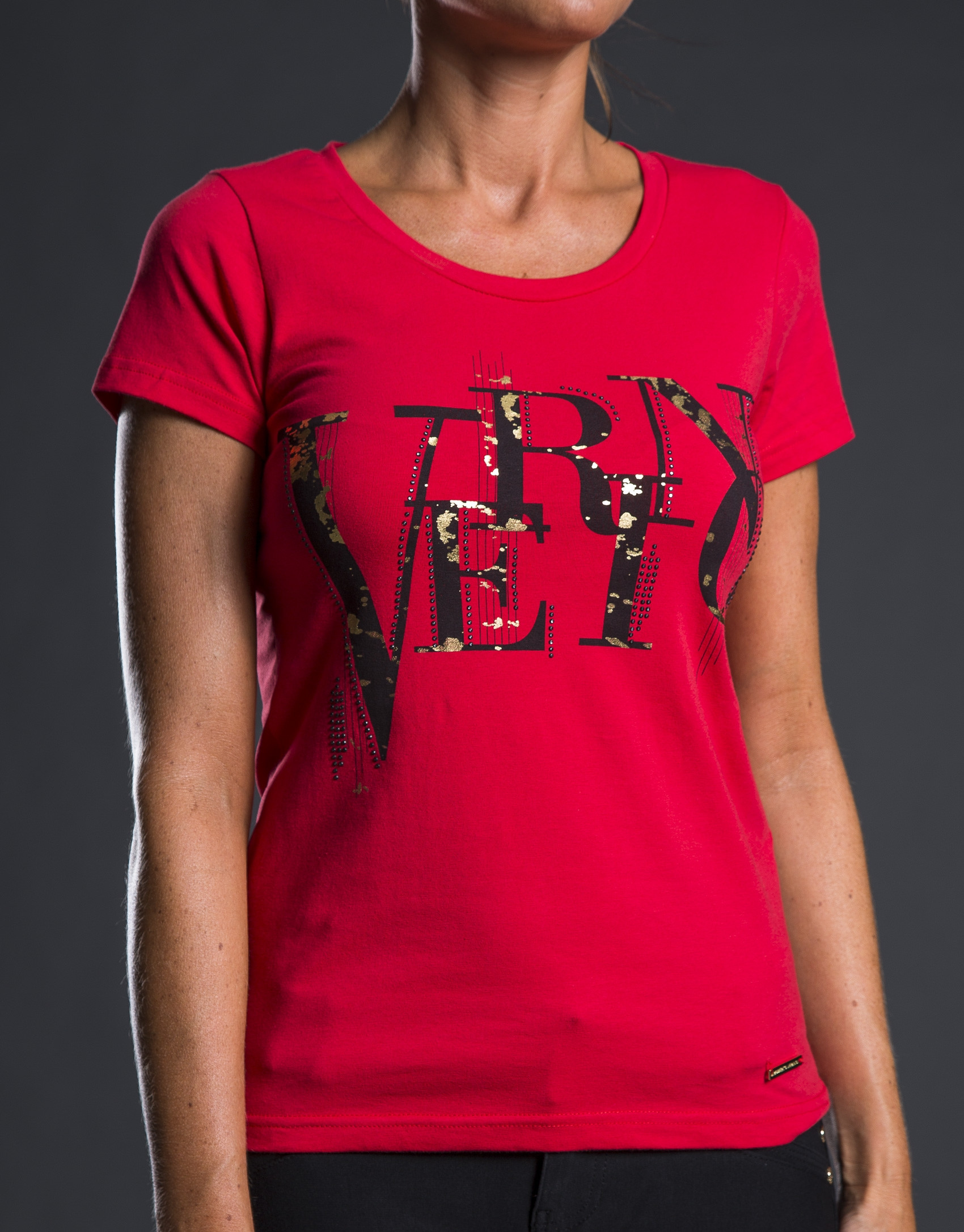 Red t-shirt with RV logo