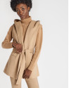 Abrigo acolchado beige con chaleco interior | Roberto Verino