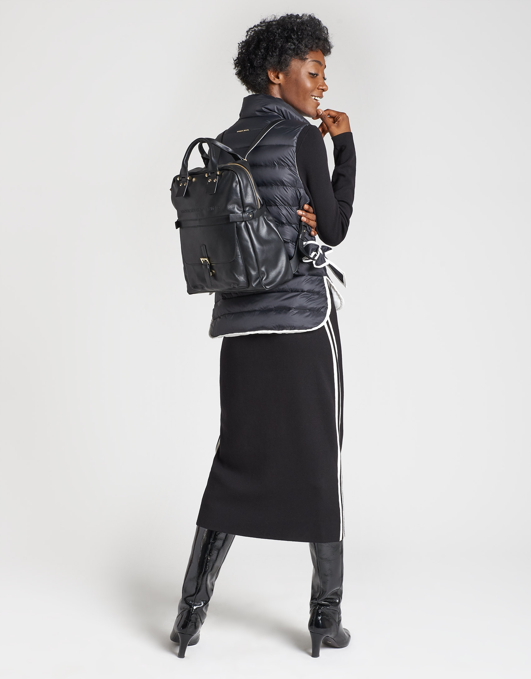 Black leather Charlotte backpack - OI20 - % | Roberto Verino
