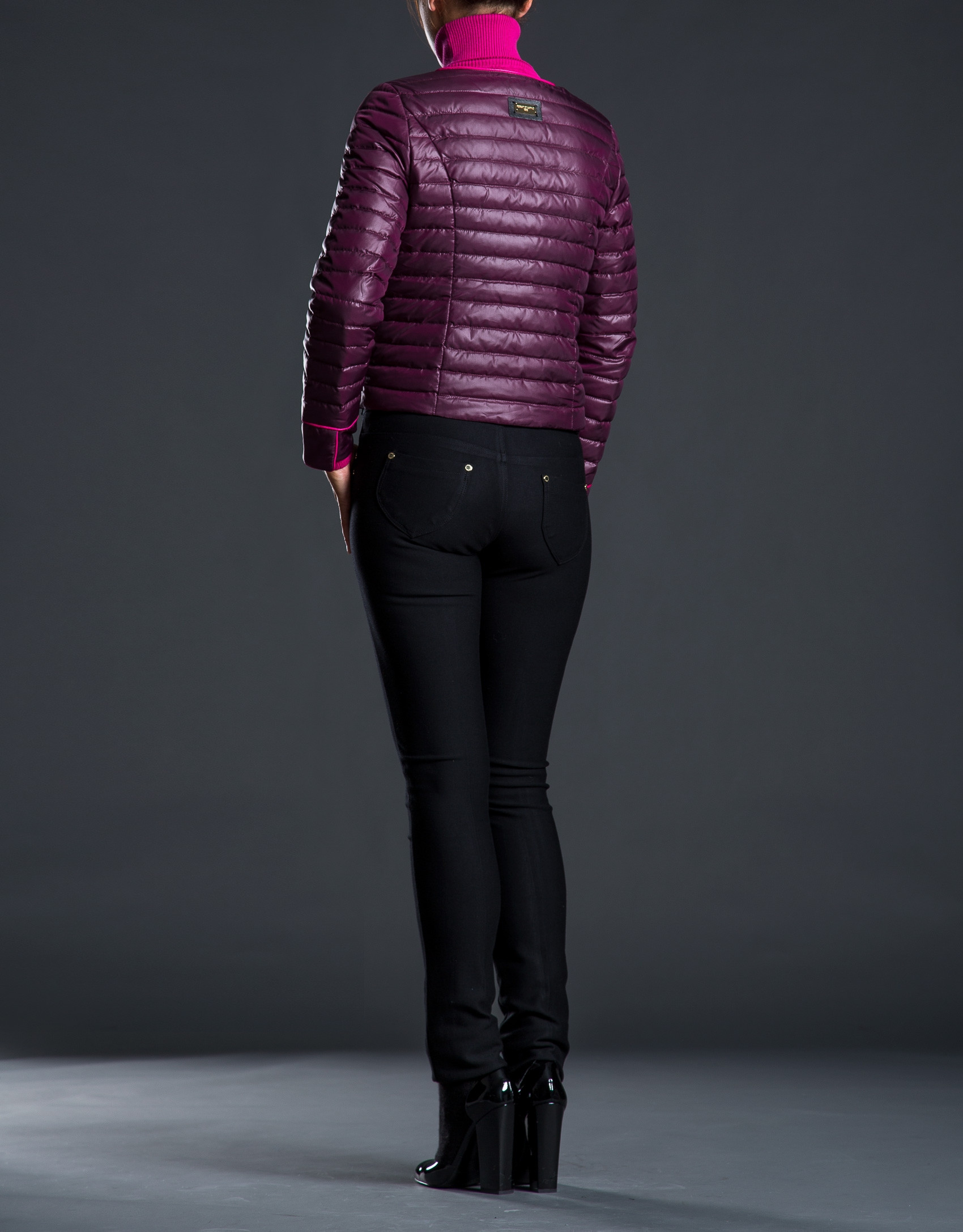Short fuchsia - aubergine ski jacket 