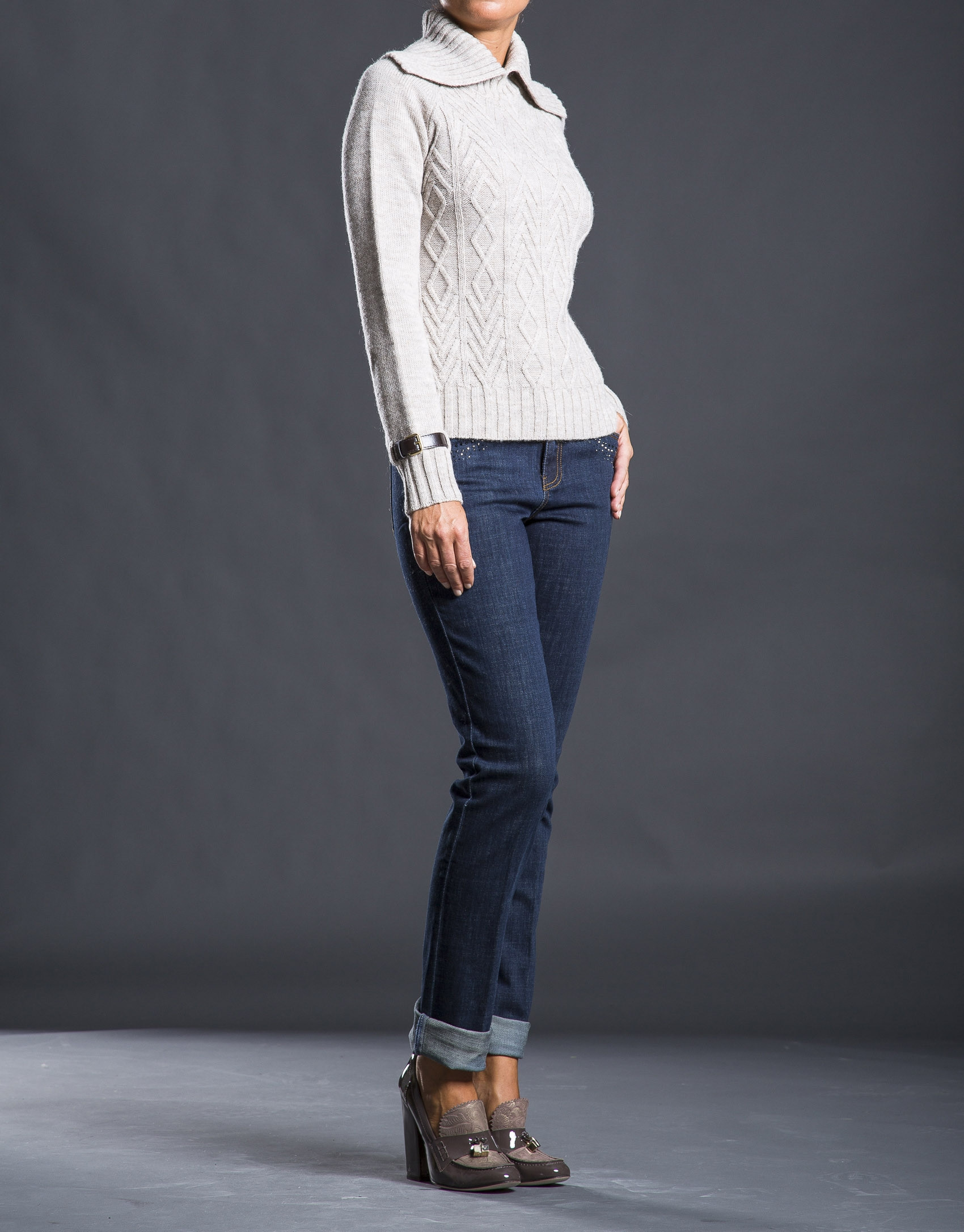 Jersey beige knit rombos