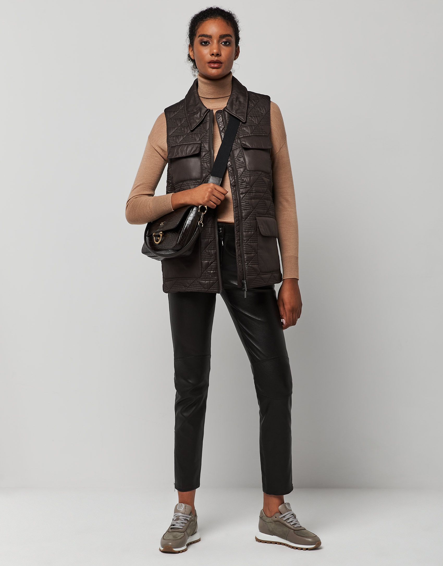 Brown tech fabric vest with four pockets | Roberto Verino
