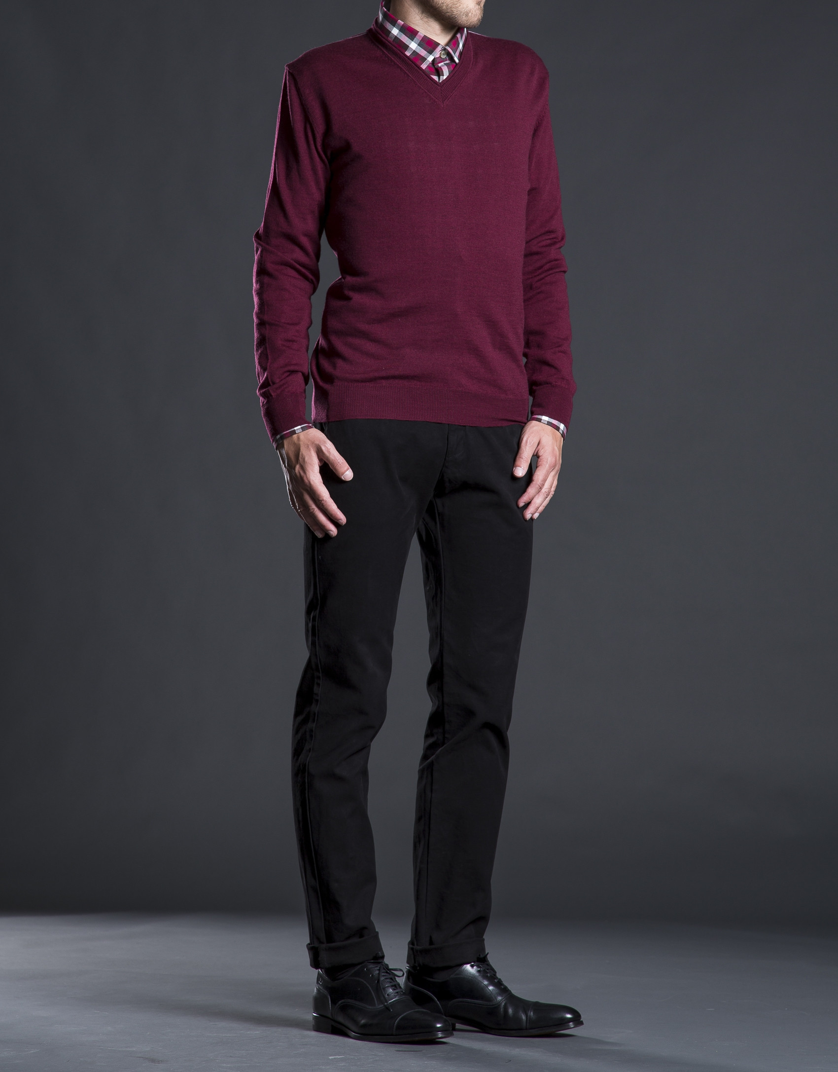 Basic burgundy knit sweater